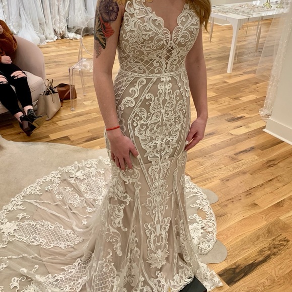 Wtoo by Watters Viola wedding gown - Picture 5 of 5